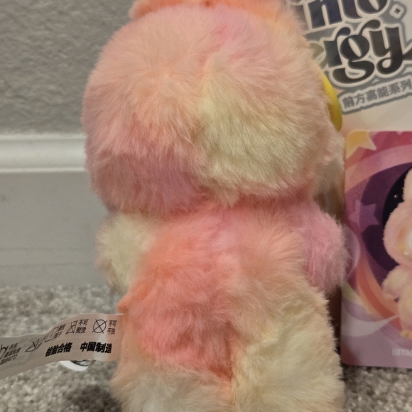 Labubu Big Into Energy Series - Loyalty - Picture 4 of 7